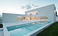 013-alamo-house-minimalist-masterpiece-fran-silvestre-arquitectos