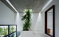 015-rys-house-unique-blend-urban-living-nature