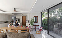 030-wcrp-house-thai-tradition-meets-modern-design-elements