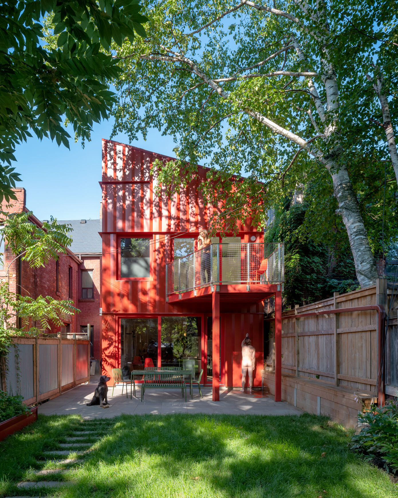 Glimmer House: Merging Victorian and Nautical Aesthetics in Toronto