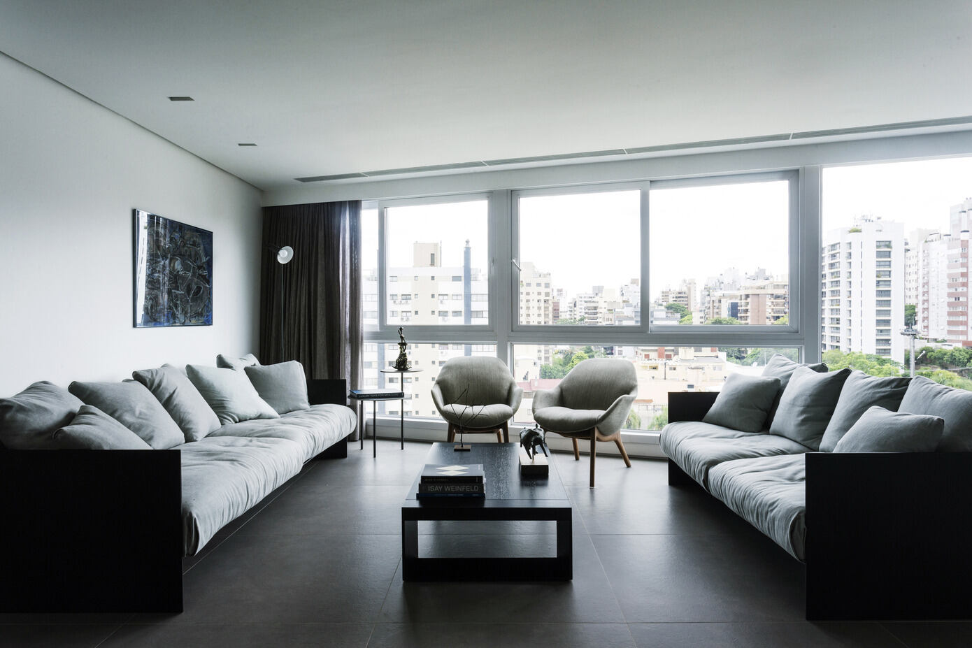 AP Tito: Porto Alegre’s Modern Apartment for the Solo Dweller