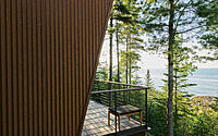 002-copper-harbor-modern-lakeside-retreat-michigan