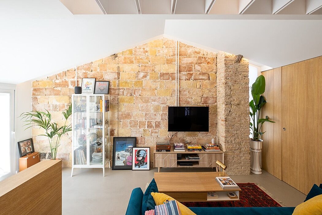 Housing for a Moviegoer: A Cinematic Oasis in Zaragoza