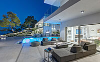 002-levanta-luxury-villa-glimpse-greek-modern-luxury