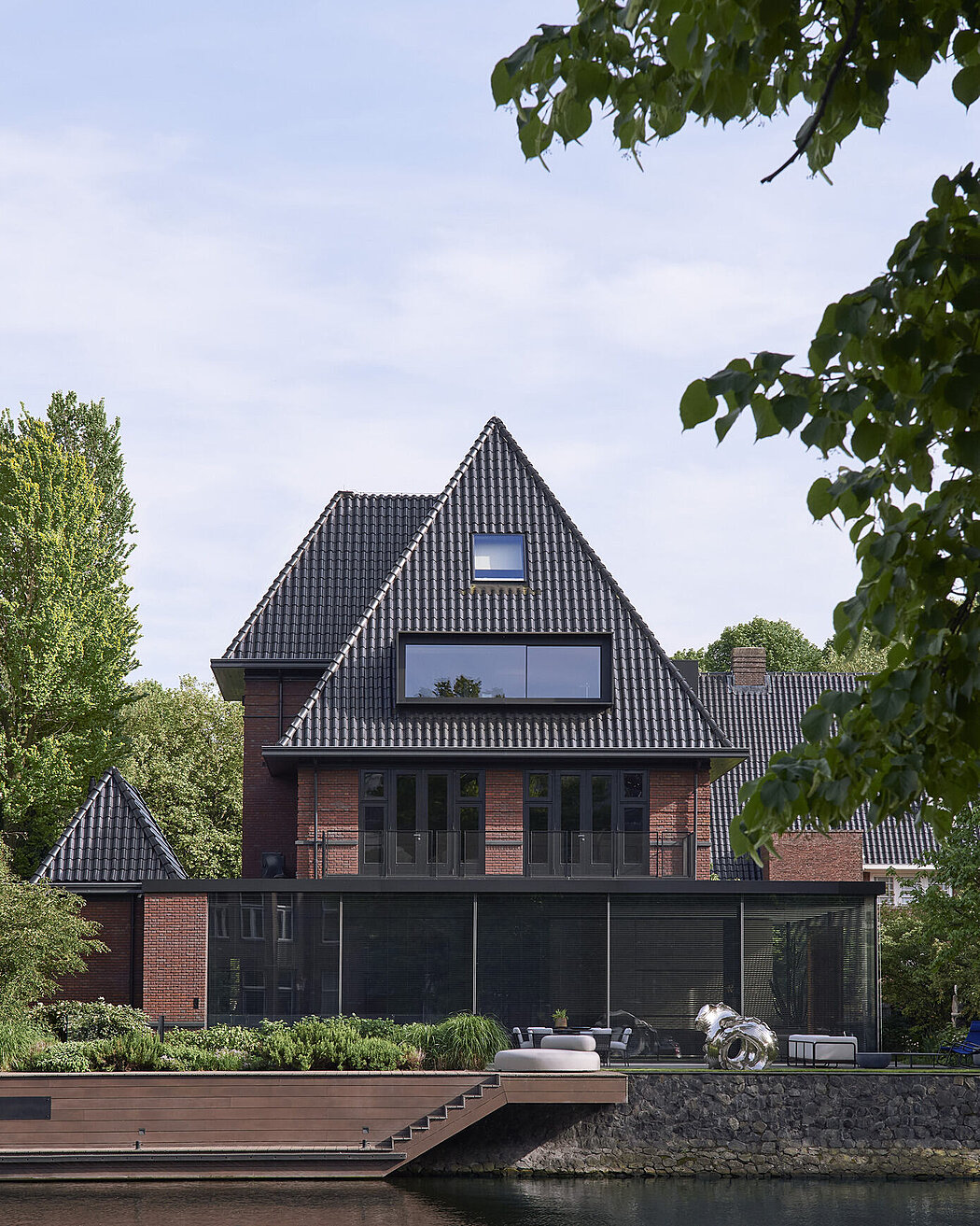 Private Villa in the Netherlands: Lissoni & Partners’ Nordic Fusion - 1