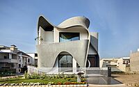 002-ribbon-house-fluid-journey-concrete-emotion-mohali