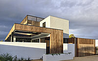 002-sorrento-house-jost-architects-versatile-coastal-masterpiece