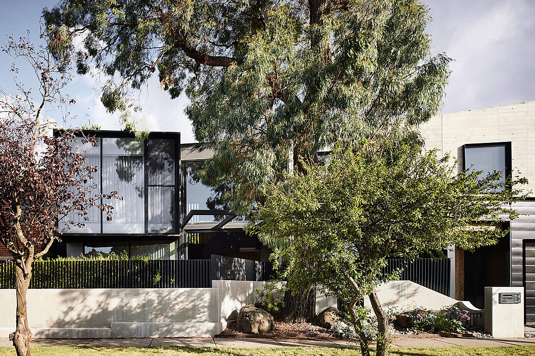 Tear Away House: Where Ivanhoe’s Heritage Meets Modern Design