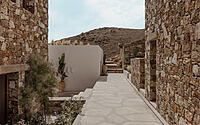 004-viglostasi-aegean-aesthetics-modern-cycladic-holiday-home