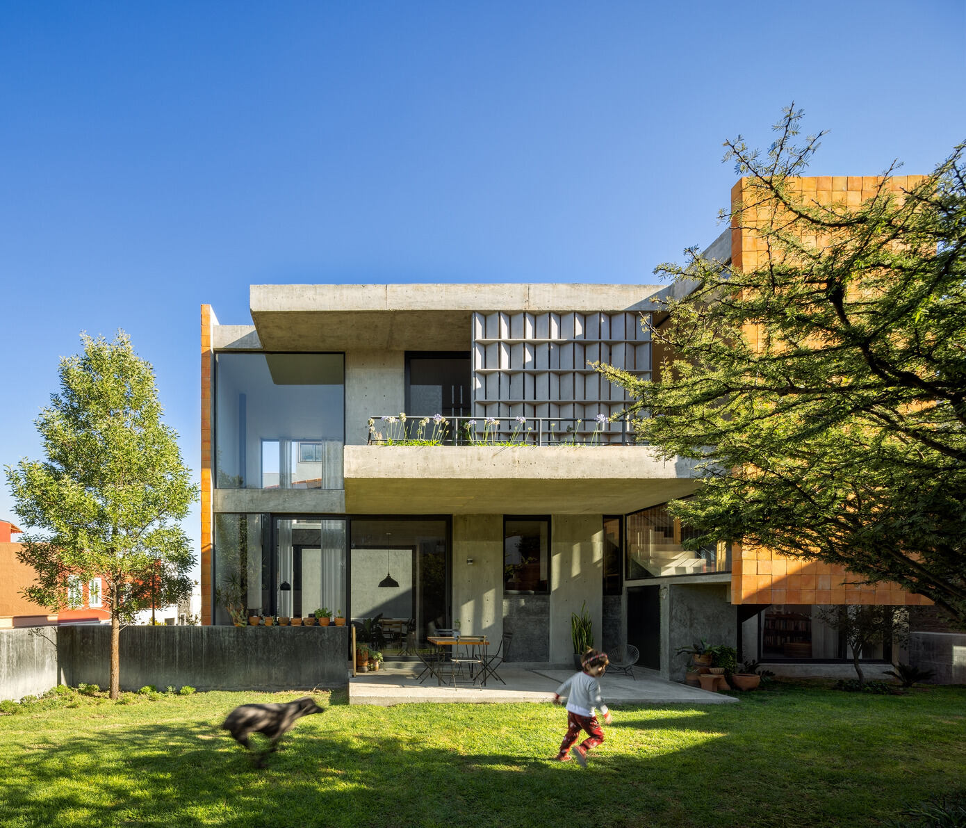 Casa TOMM: Contemporary Elegance Meets Nature in San Miguel de Allende