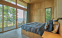 013-copper-harbor-modern-lakeside-retreat-michigan