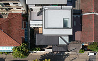 025-sift-house-blending-style-function-urban-bangkok