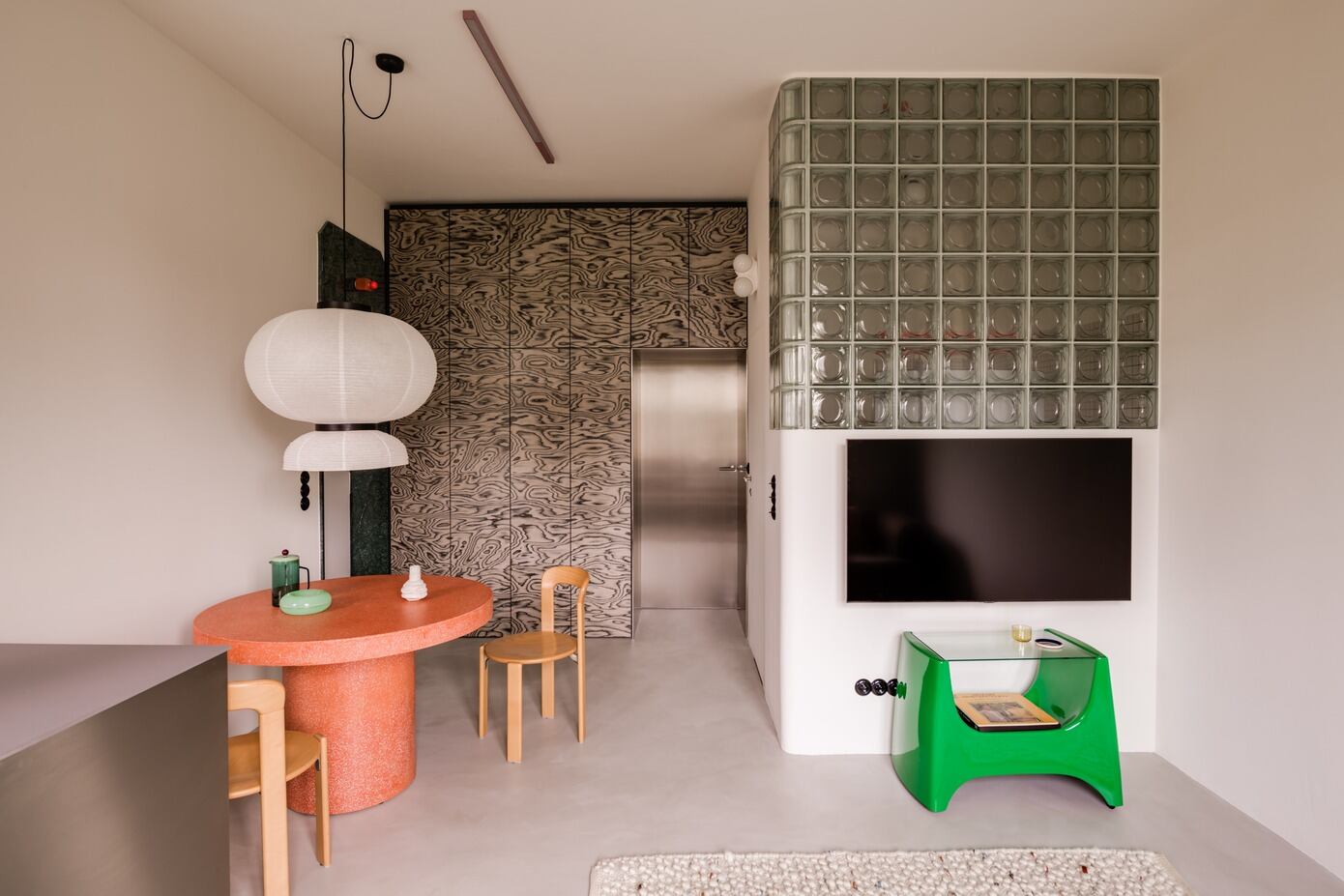 Post-modernism in Warsaw’s Praga: A Fusion of History and Modern Design
