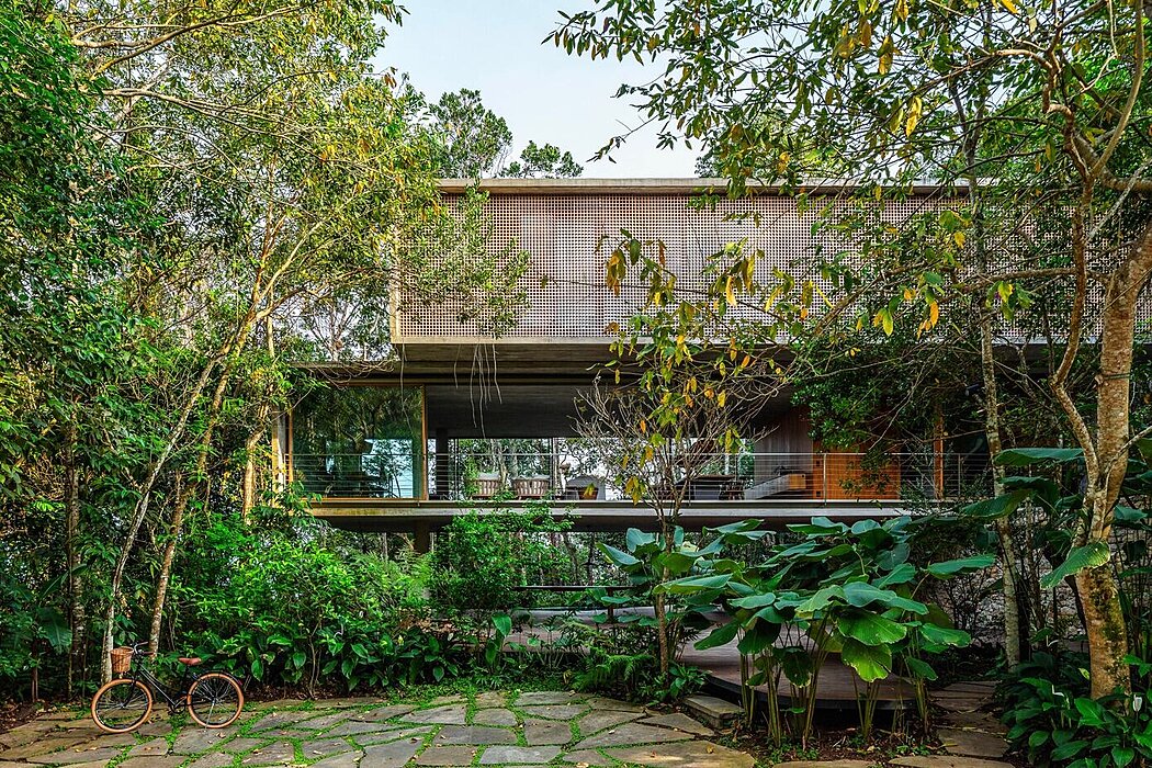 Casa Azul: Embracing Guarujá’s Atlantic Forest with Thoughtful Design - 1