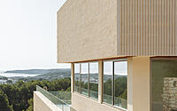 023-shift-house-modern-retreat-spains-menorca