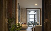028-apartment-cais-sodr-lisbons-blend-classic-design-modern-aesthetics