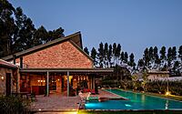 044-cs-house-brick-architecture-meets-countryside-grandeur