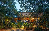 086-casa-azul-embracing-guarujs-atlantic-forest-thoughtful-design