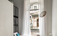 015-napoli-velata-blend-baroque-artistry-contemporary-chic