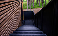 021-piil-arsenits-modern-estonian-treehouse-living