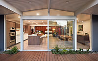 028-great-room-eichler-modernizing-sunnyvale-classic