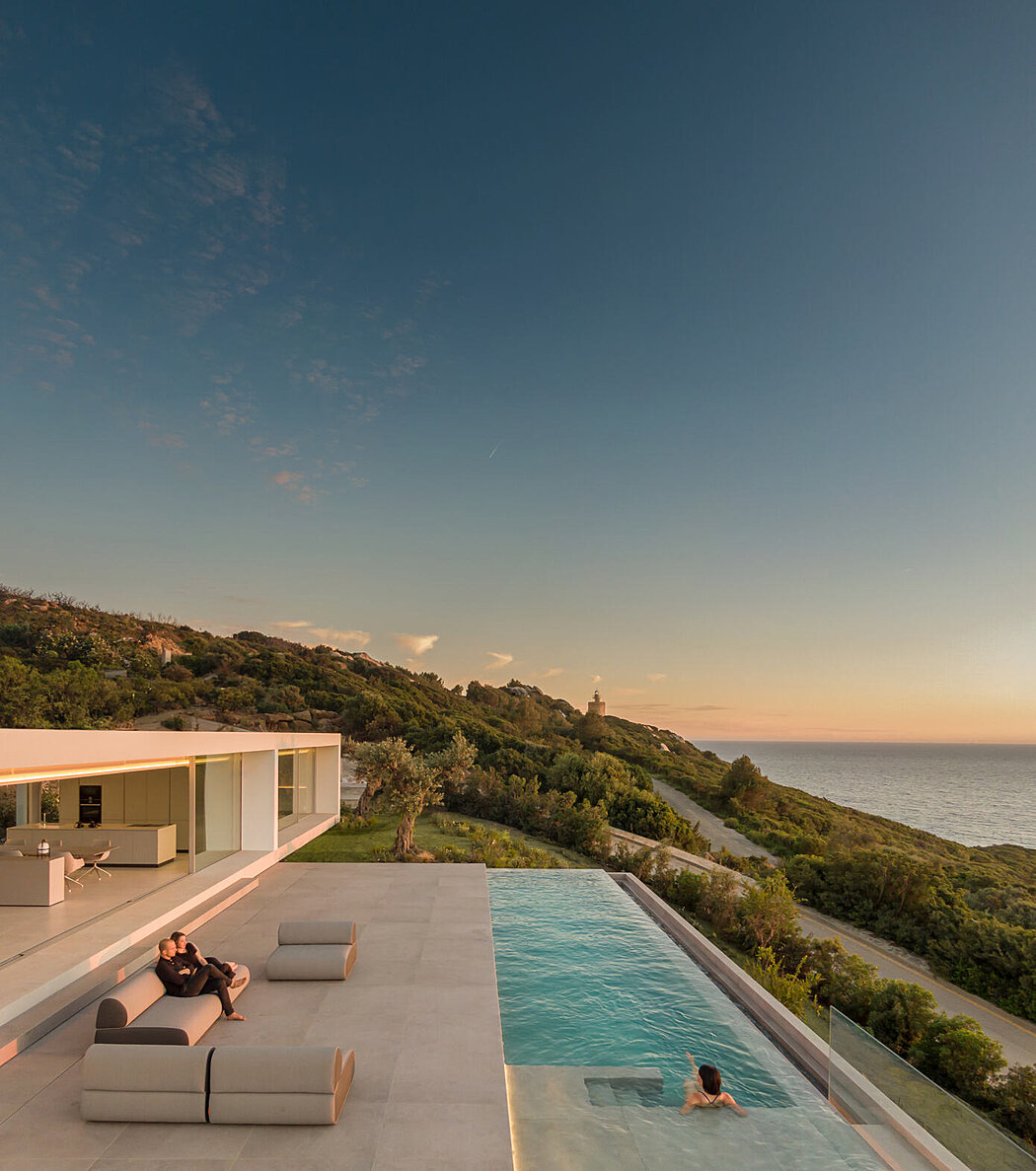 House on the Air: Modern Minimalism Meets Zahara’s Sunsets - 1