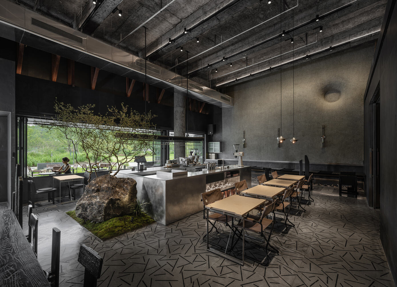 Wild Back: Hangzhou’s Premier Outdoor Urban Oasis