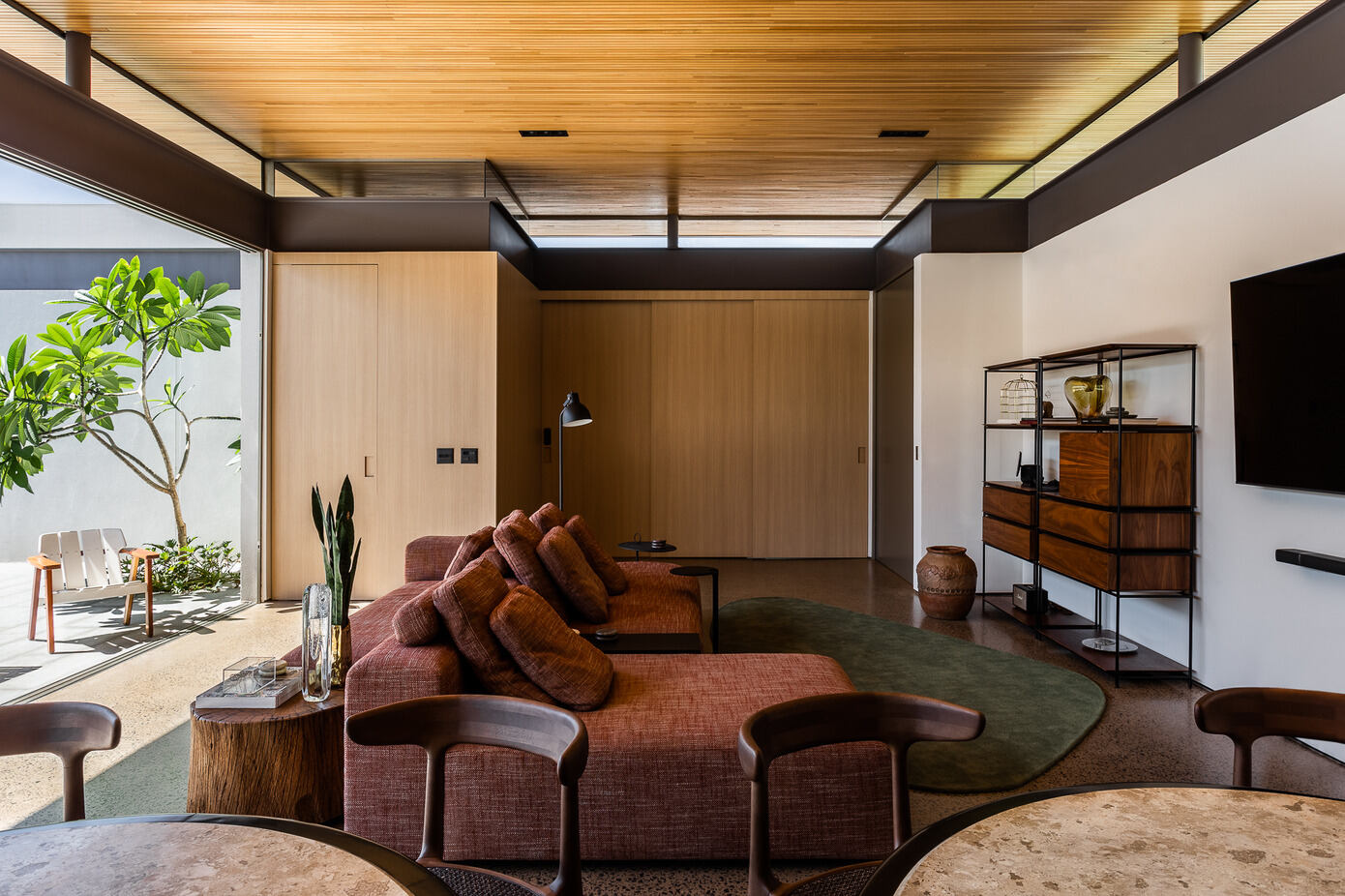 Triângulo House: Brazil’s Mid-Century Marvel