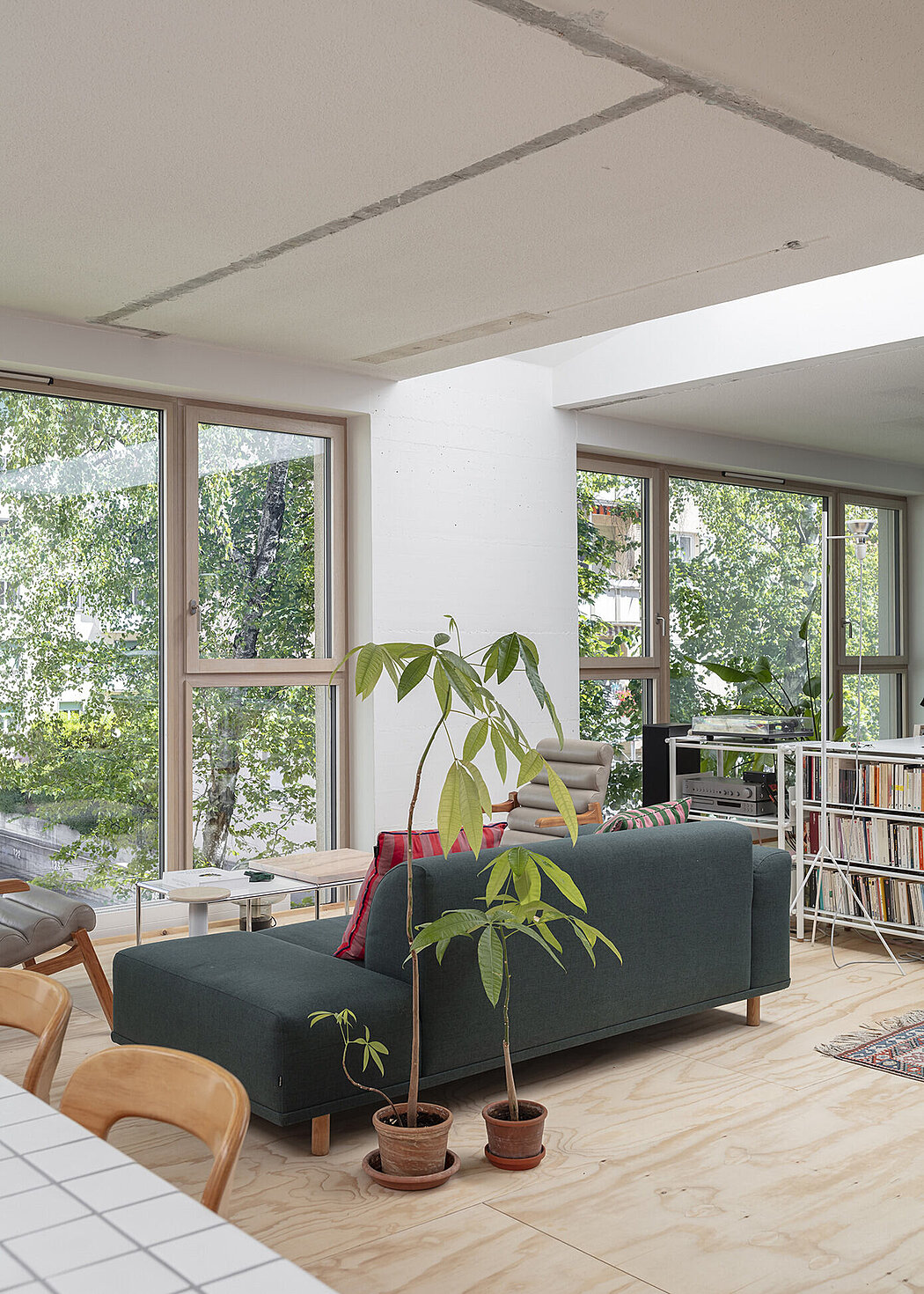 Maison Molaire: Swiss Apartment for Modern Life - 1