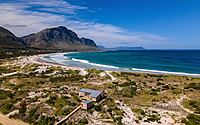 013-dune-house-coastal-retreat-south-africa