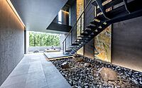 015-enowa-yufuin-botanical-retreat-meets-primitive-elegance