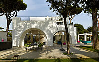 018-mediterranean-villa-romes-elegant-retreat