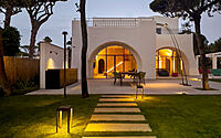 020-mediterranean-villa-romes-elegant-retreat