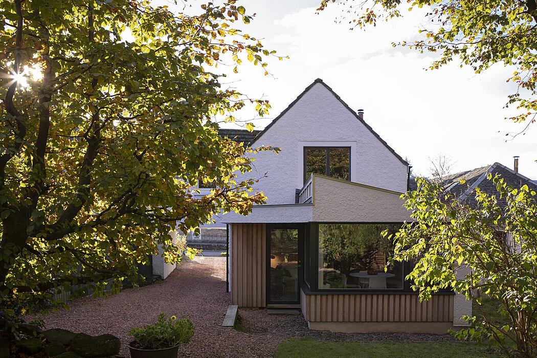 Origami House: Loader Monteith’s Modern Touch to Stirlingshire Cottage - 1