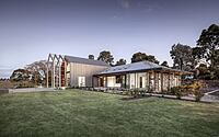 001-woorarra-house-blending-timeless-design-nature