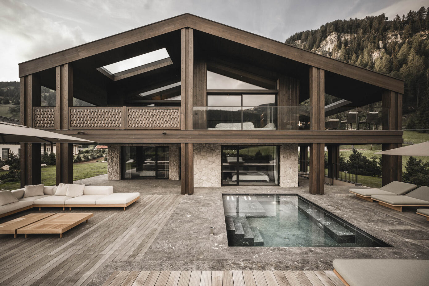 Chalet Alpurio: Where Modern Luxury Meets Alpine Charm