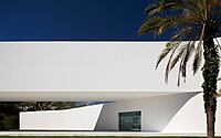 040-sabater-house-geometry-meets-nature