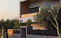 001-l2-residence-patras-house-unique-lshape