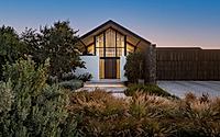 002-winelands-villa-fusion-farmhouse-charm-modern-design