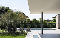 013-villa-noal-sustainable-living-meets-contemporary-italian-flair