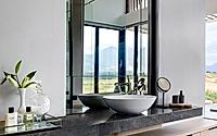 018-winelands-villa-fusion-farmhouse-charm-modern-design