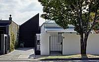 023-mcphail-house-blending-heritage-modern-design