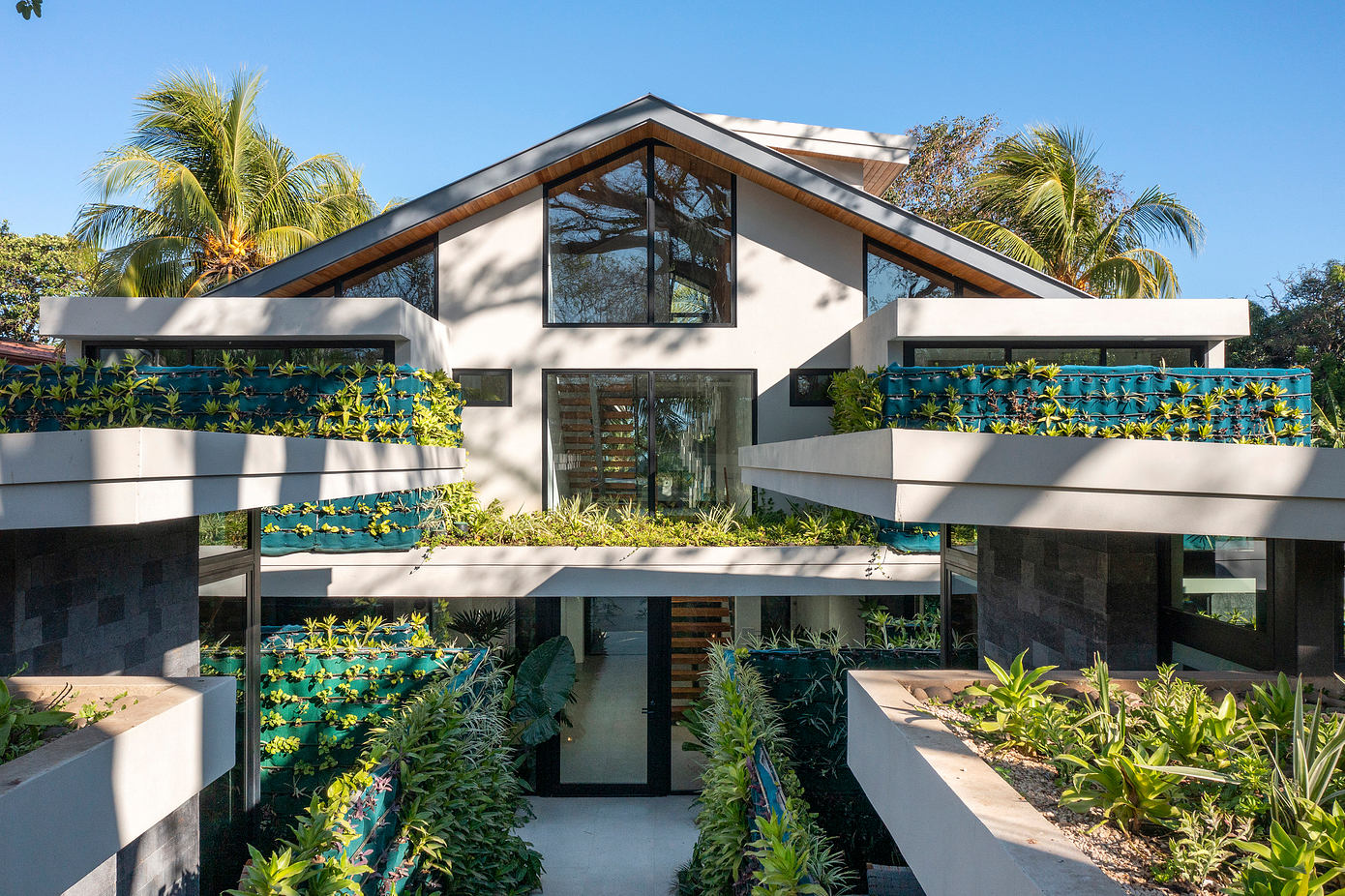 Casa Banyan: Luxury Retreat in Tamarindo