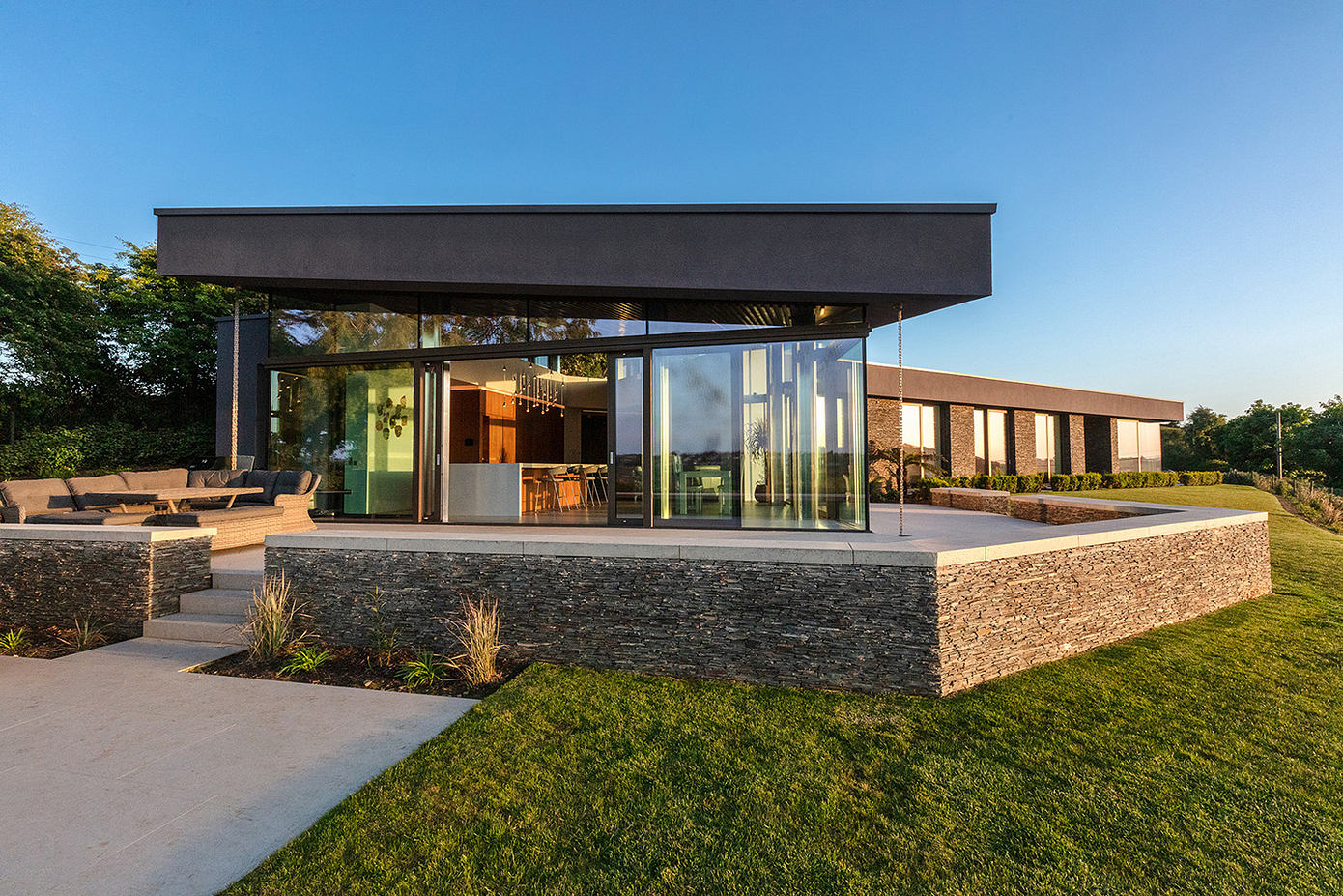 House Clancy: A Sustainable Living Vision Overlooking Kinsale Harbour