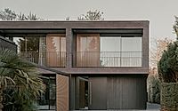 001-nero-house-a-unique-modernist-home-in-the-united-kingdom.jpg