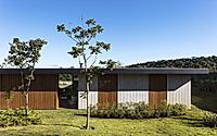 002-metalica-house-a-glimpse-into-futuristic-eco-friendly-homes.jpg