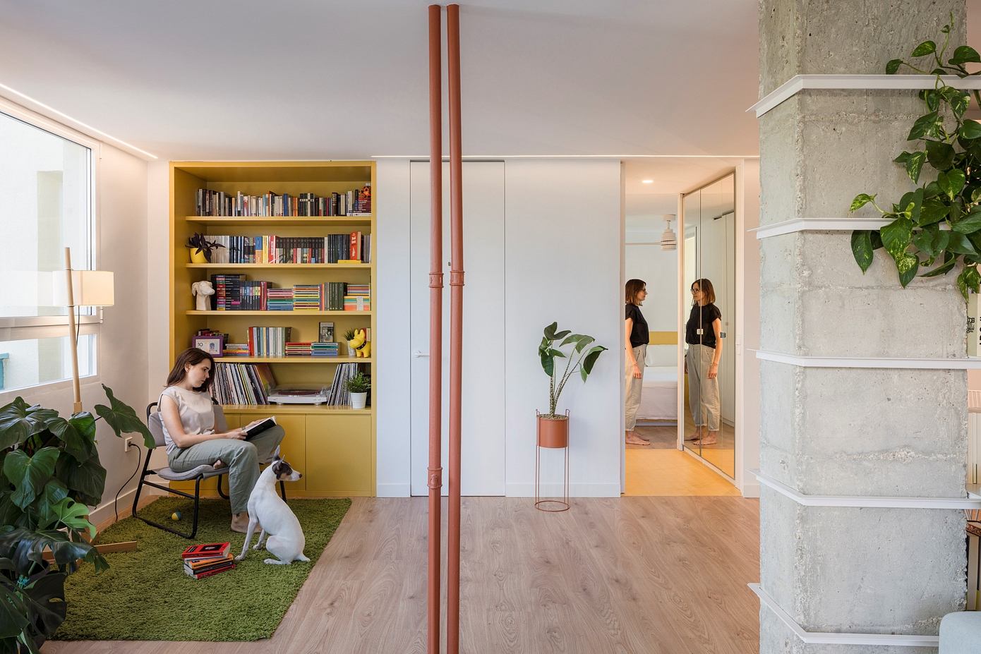 Duna Madrid Dwelling: Book-Lover’s Dream Home Design