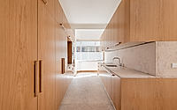 005-casa-singer-how-light-space-redefine-this-porto-apartment.jpg