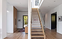 007-collingwood-residence-blending-warmth-with-modern-design.jpg