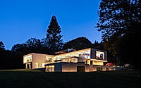 008-sevenoaks-house-sustainable-design-meets-modern-living.jpg